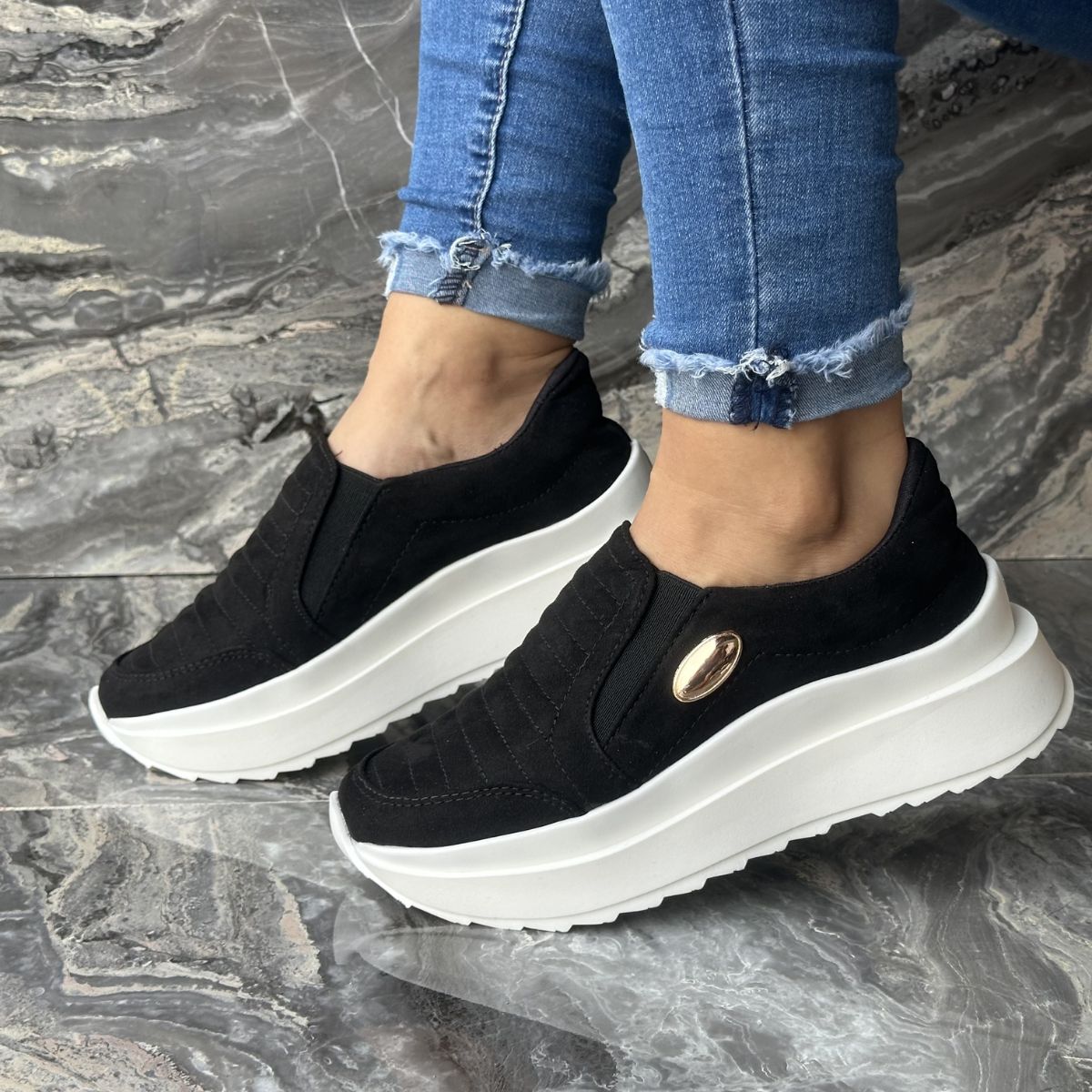ZAPATILLAS CLÁSICAS