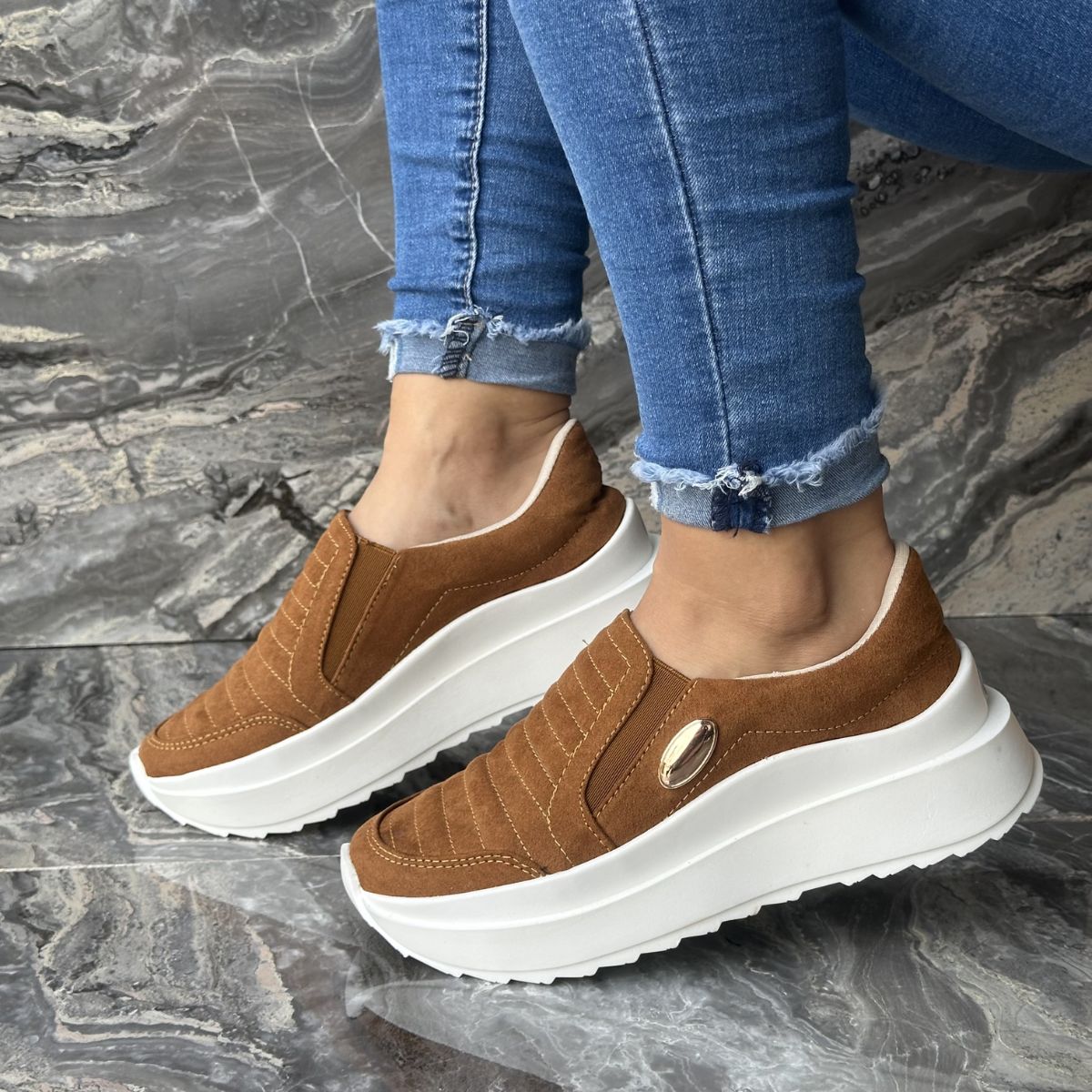 ZAPATILLAS CLÁSICAS