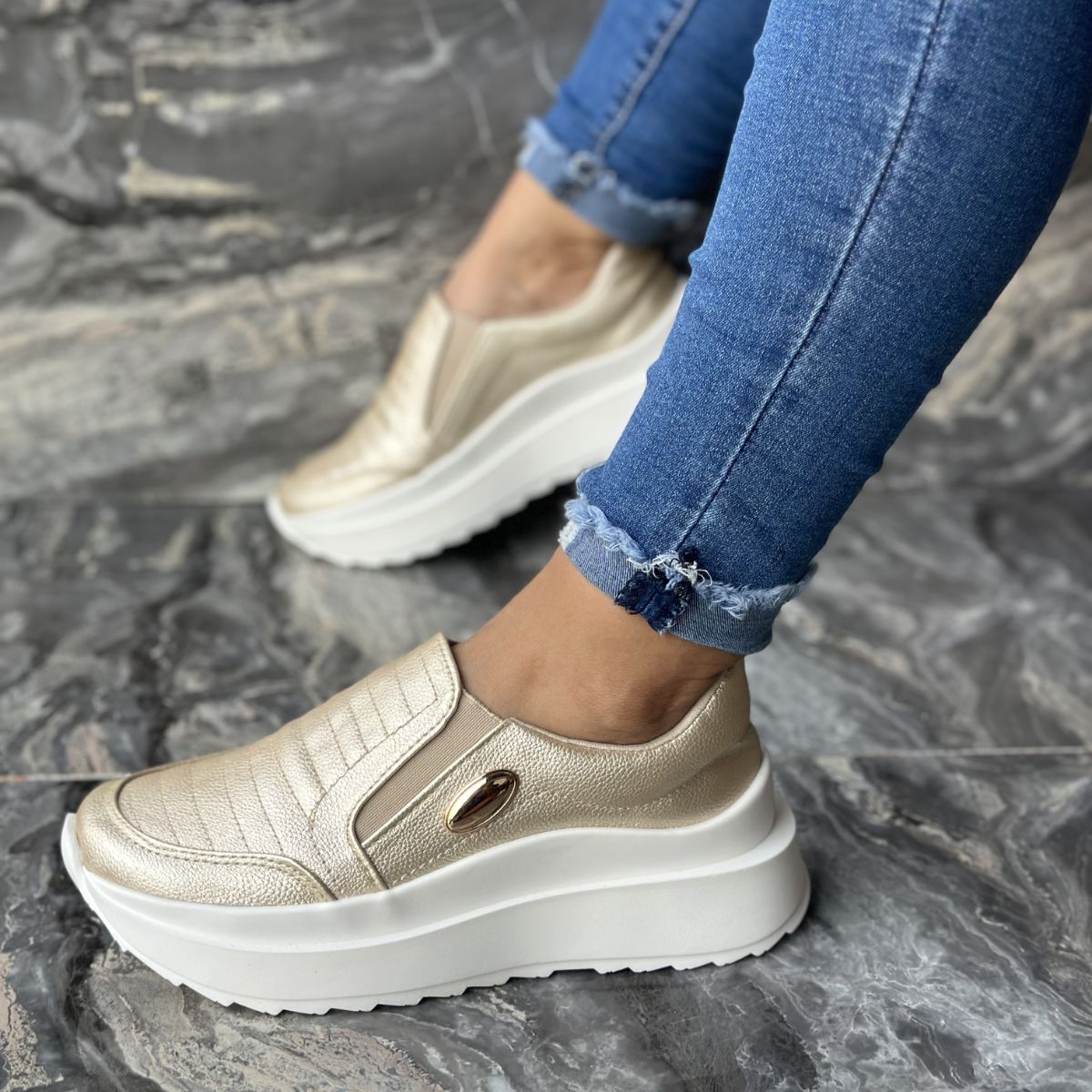 ZAPATILLAS CLÁSICAS