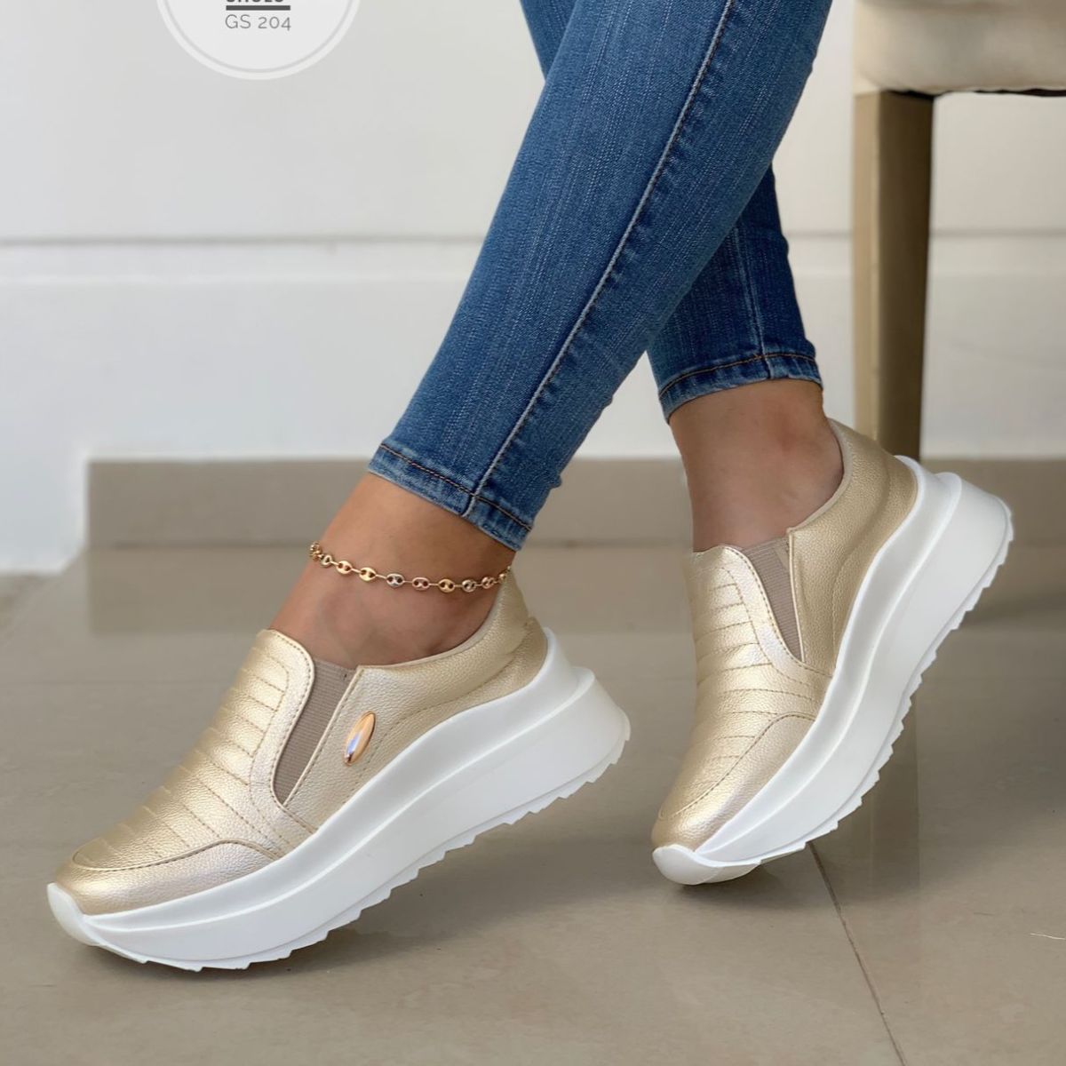 ZAPATILLAS CLÁSICAS