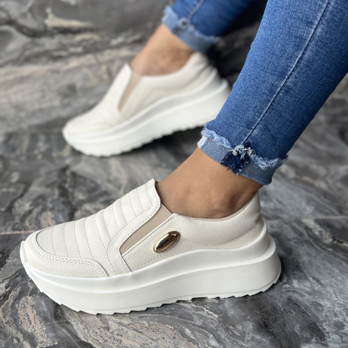 ZAPATILLAS CLÁSICAS