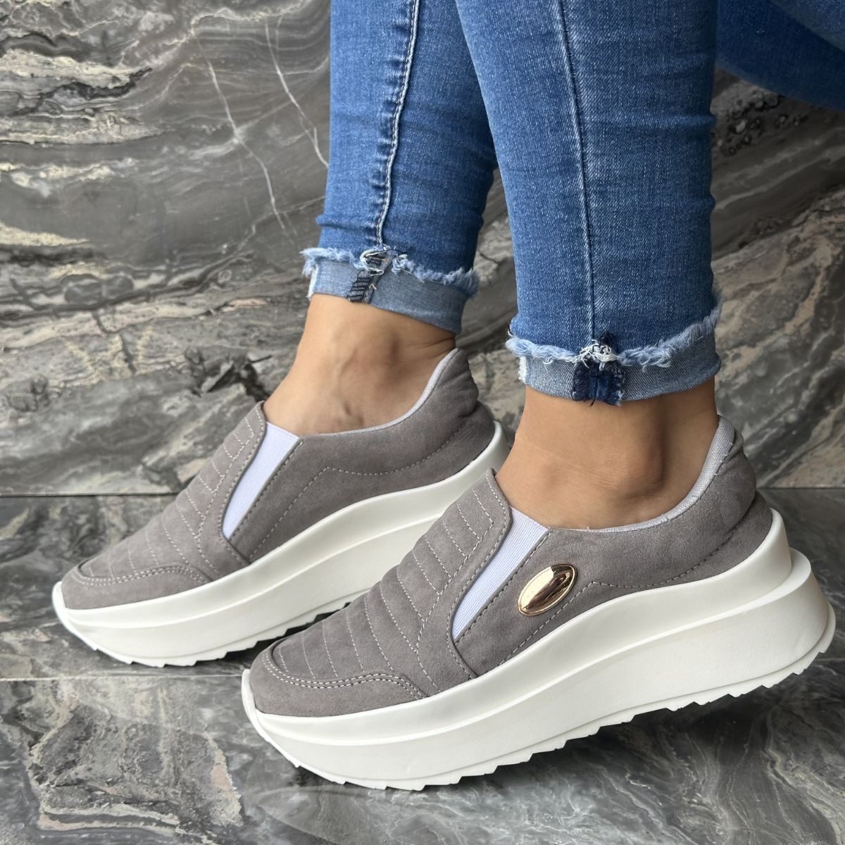 ZAPATILLAS CLÁSICAS