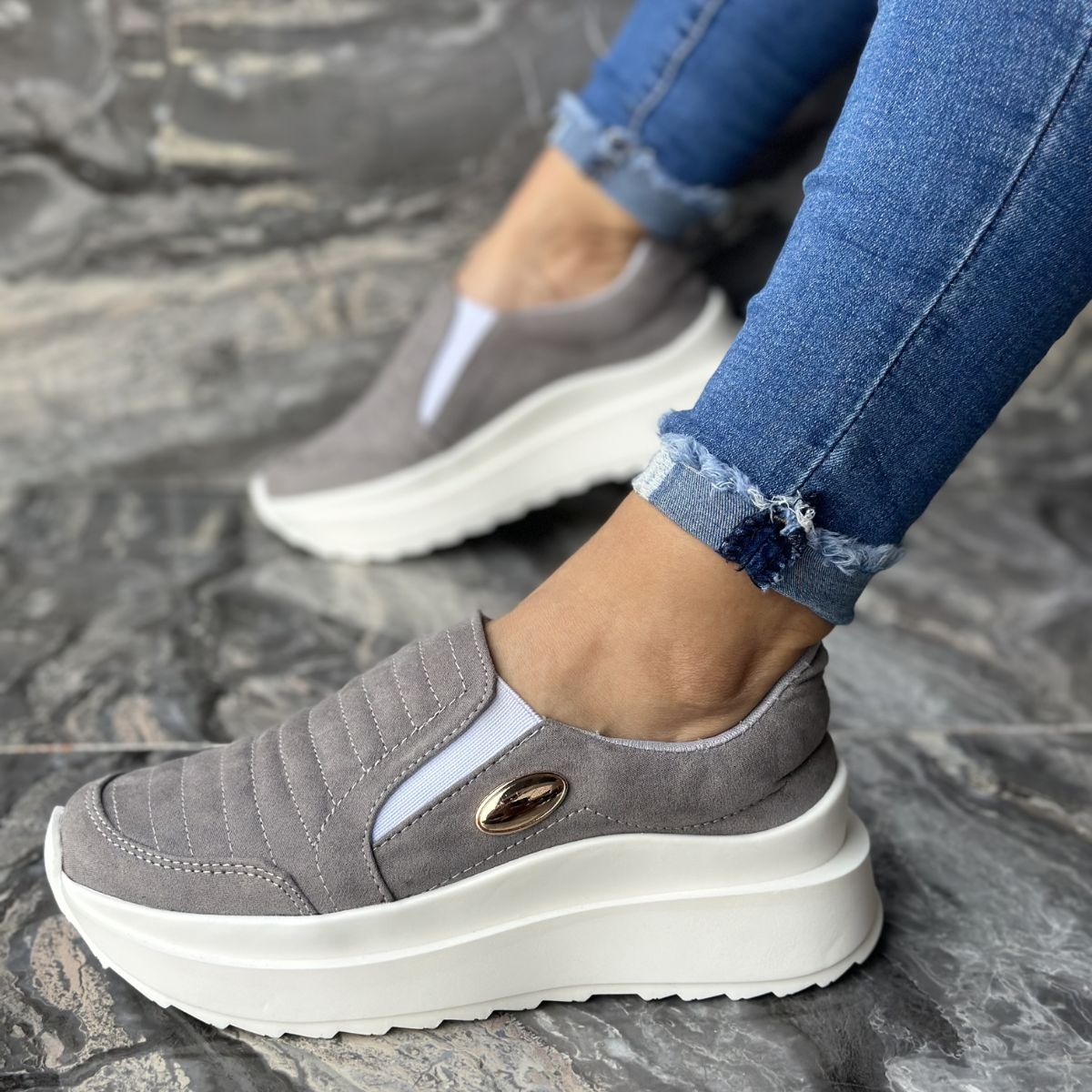 ZAPATILLAS CLÁSICAS